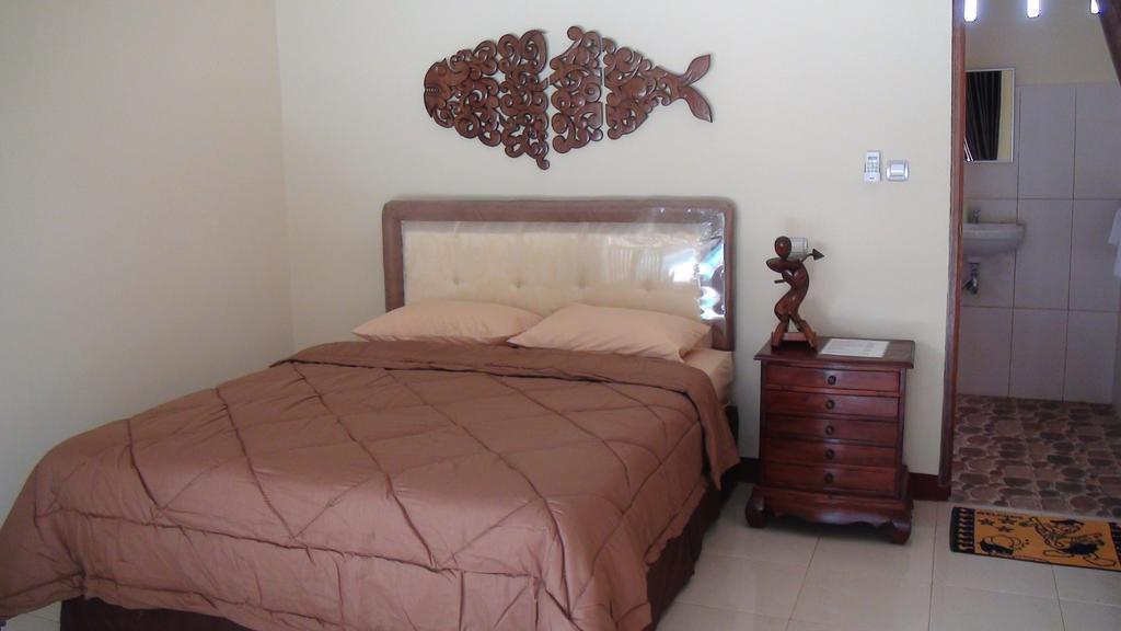 Villa Yukie Senggigi Montongbuwoh Phòng bức ảnh
