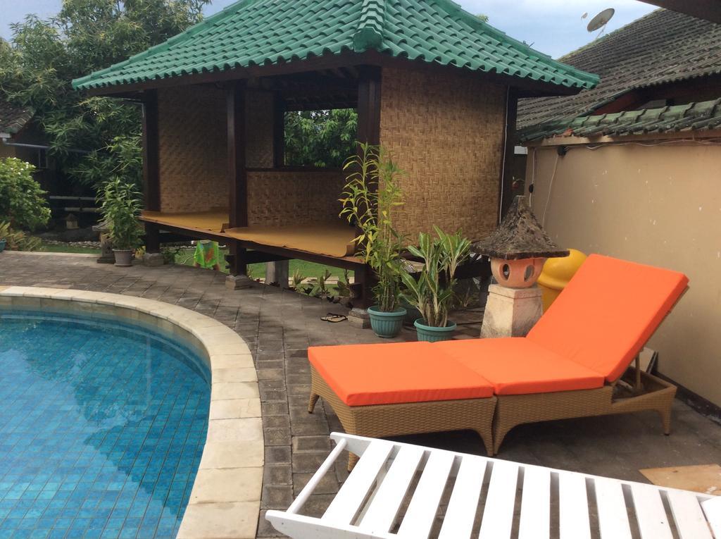 Villa Yukie Senggigi Montongbuwoh Ngoại thất bức ảnh