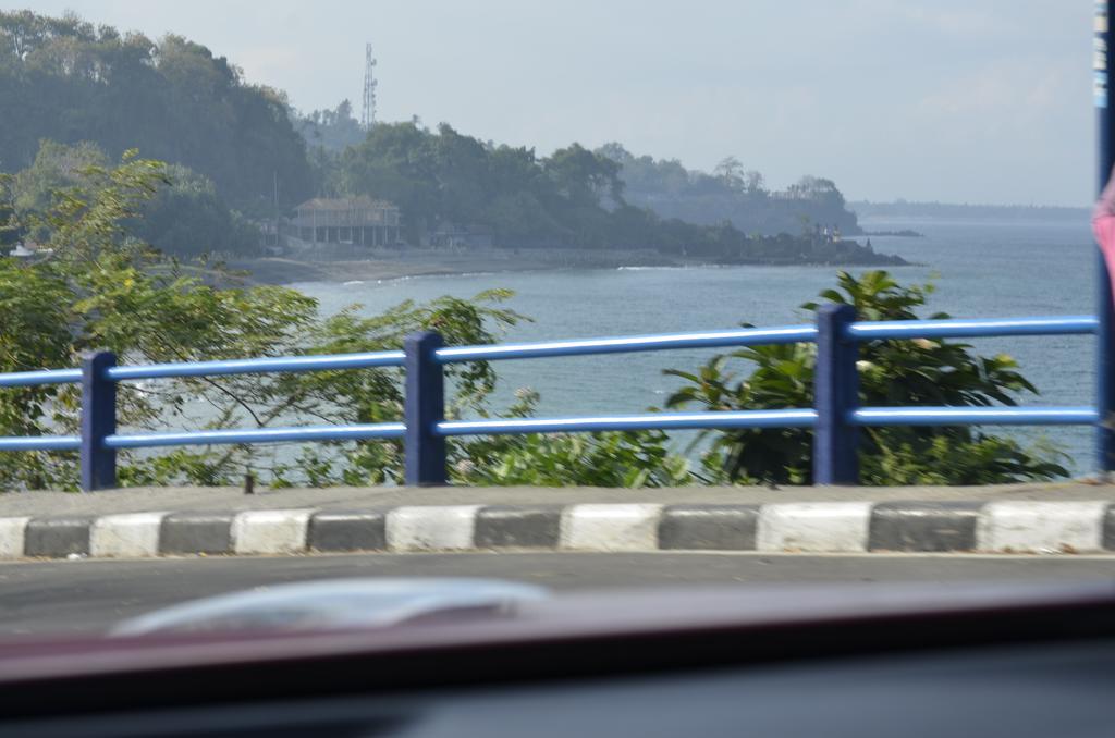 Villa Yukie Senggigi Montongbuwoh Ngoại thất bức ảnh