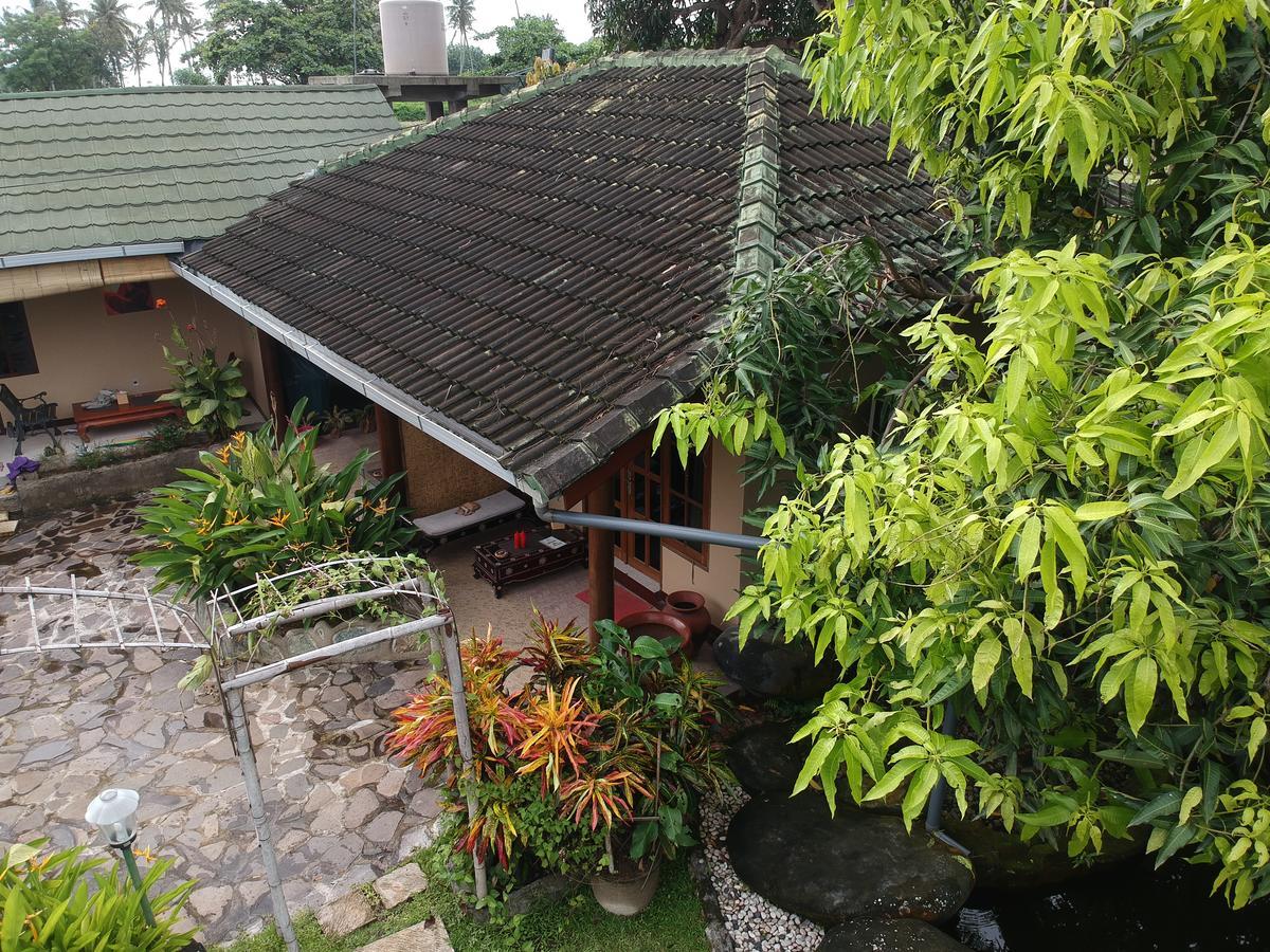 Villa Yukie Senggigi Montongbuwoh Ngoại thất bức ảnh
