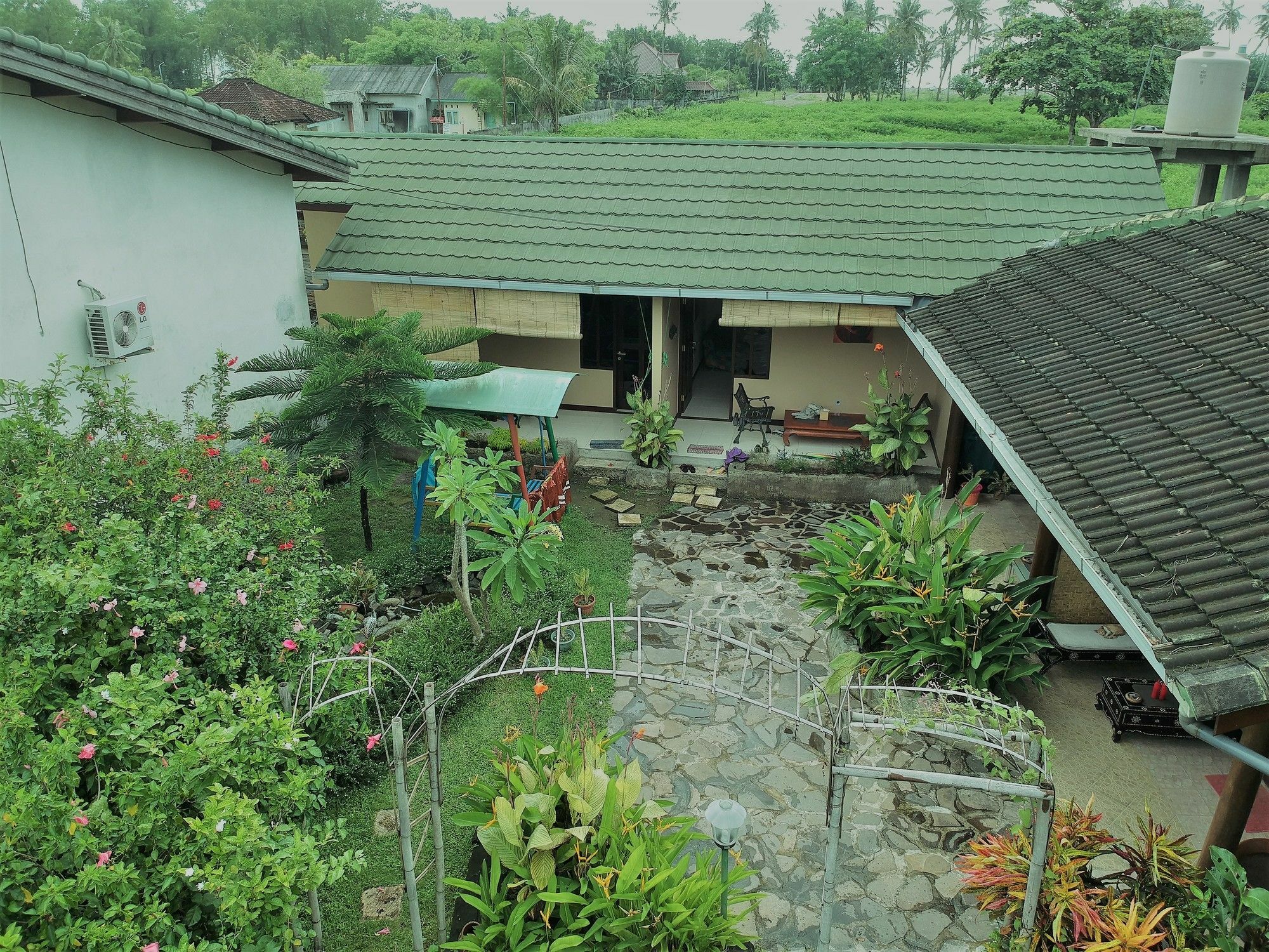 Villa Yukie Senggigi Montongbuwoh Ngoại thất bức ảnh