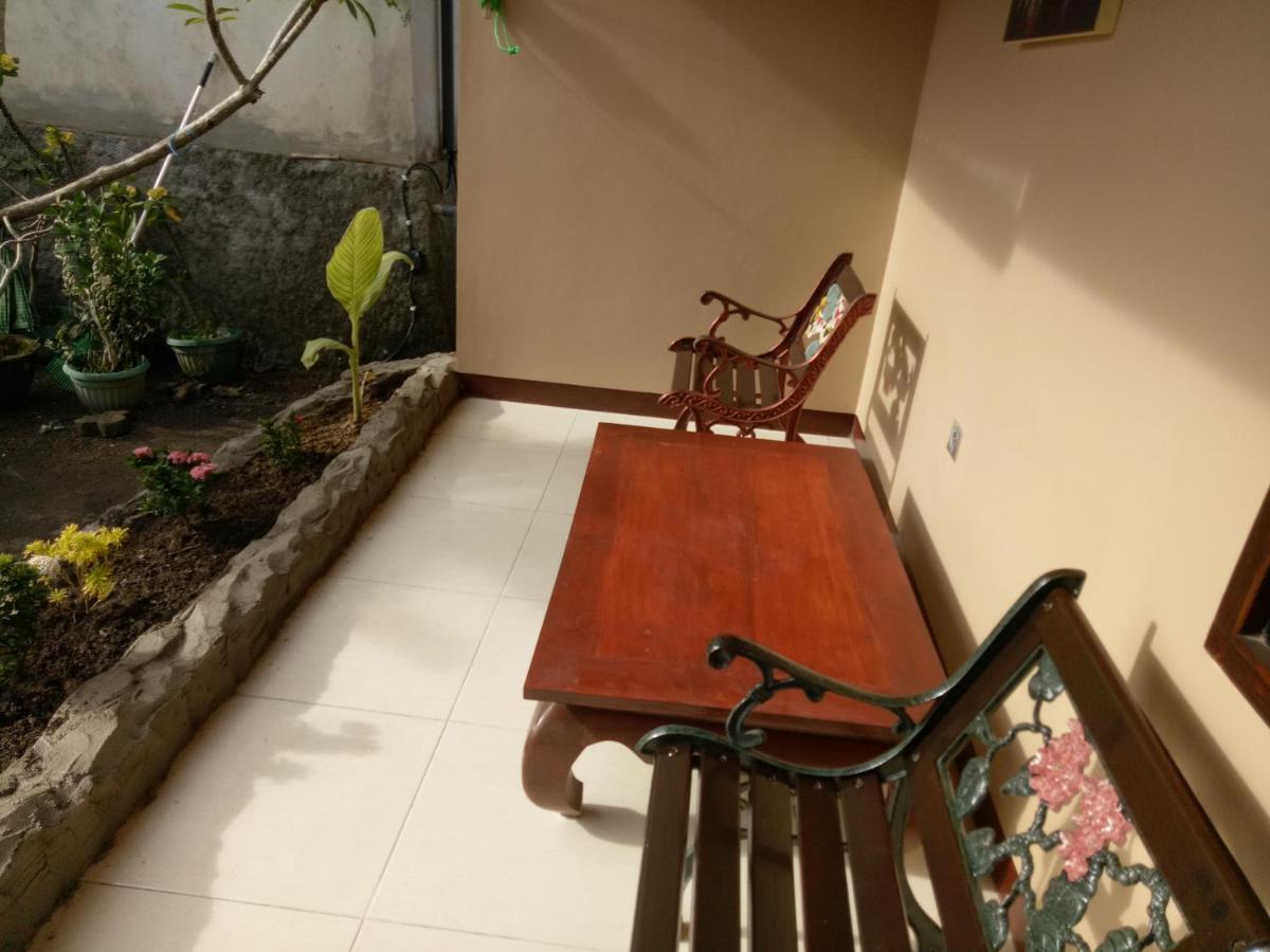 Villa Yukie Senggigi Montongbuwoh Ngoại thất bức ảnh